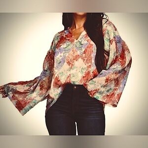 Jessica Simpson Multicolor Patterned Top/Raw Hem/Size S (big- fits like an 8/10)